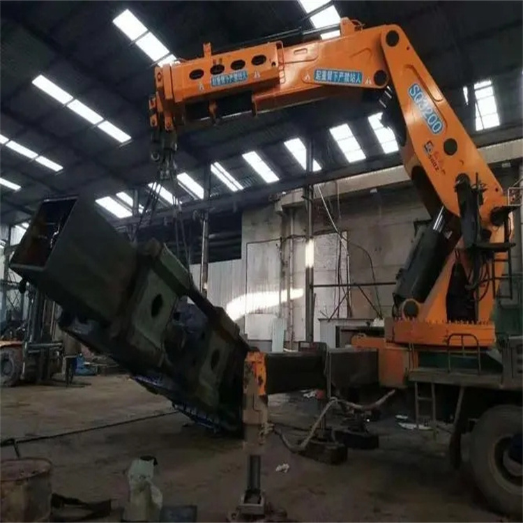 虎门港管委会130吨折臂吊车出租吊机租赁附近电话