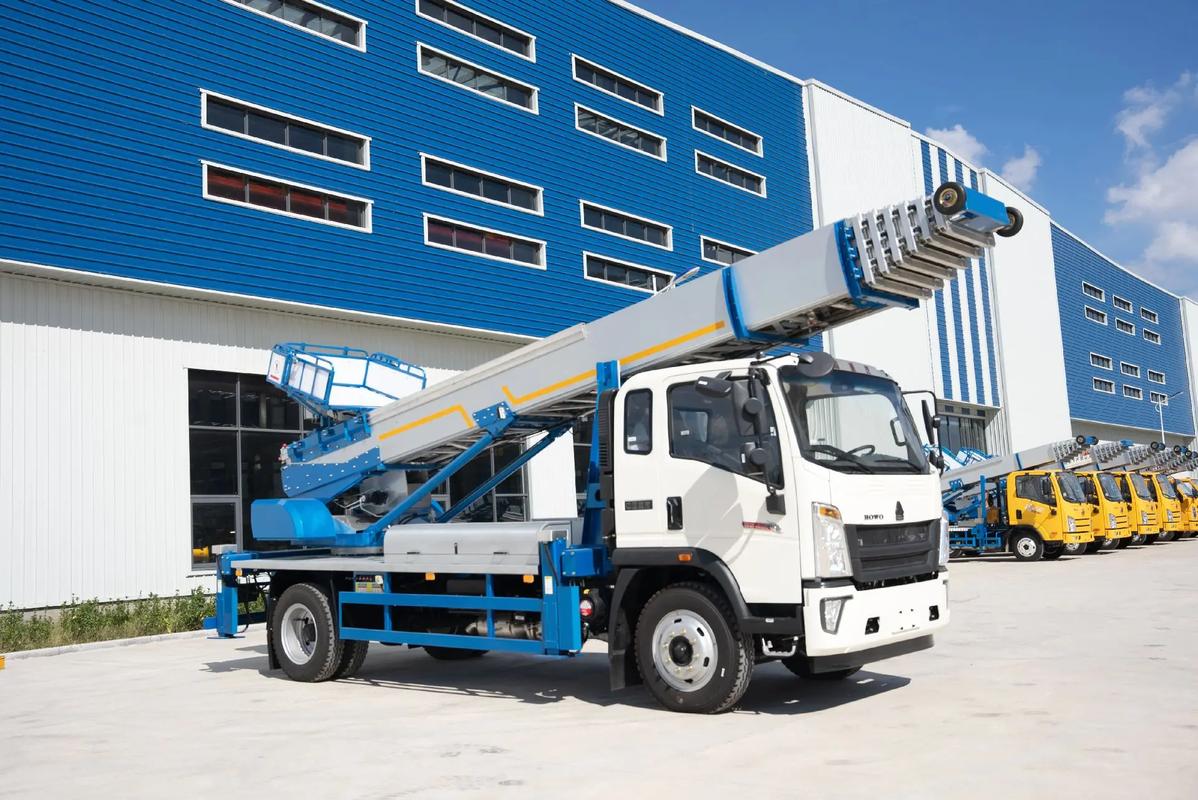 虎门港管委会出租云梯车高空作业车 建筑垃圾搬运